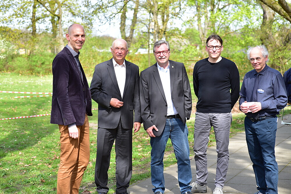 Vortrag mit Führung: "Die Orangerie in Hasses Park" mit Dr. Wolfram Seibert (Leitung Ortskuratorium Bremen) am 22. April 2023. Foto: Stefan János Wágner