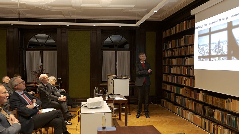 Veranstaltungsreihe, Vortrag mit Herrn Dr. Skudelny: „Denkmalschutz - Geschenk an die Zukunft“ am 5. Dezember 2022. Foto: Ortskuratorium München/DSD